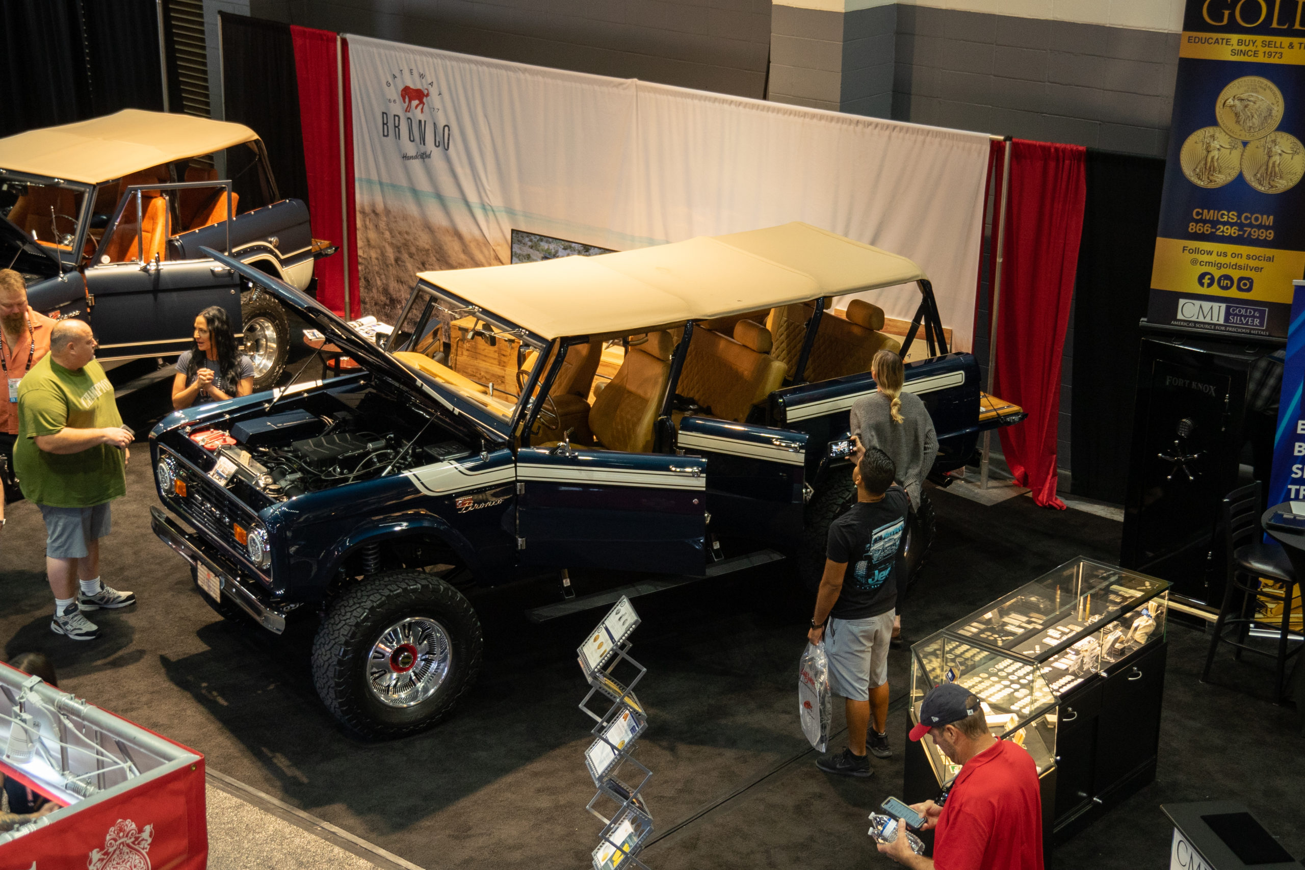 Gateway Bronco At BarrettJackson Custom Ford Broncos