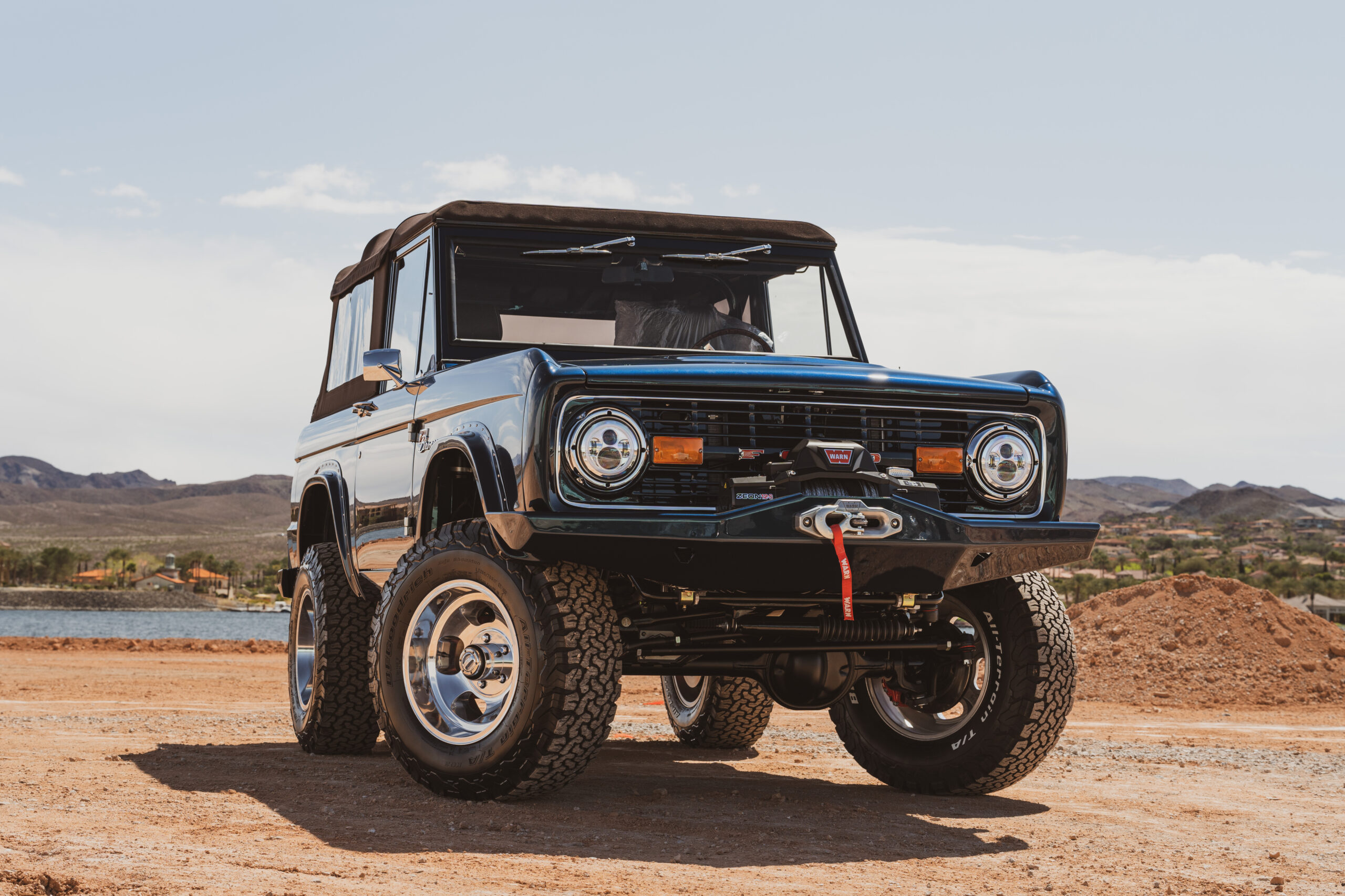 Gateway's Vintage 1966 Bronco Restomod Houses a F-150 V-8 Mill